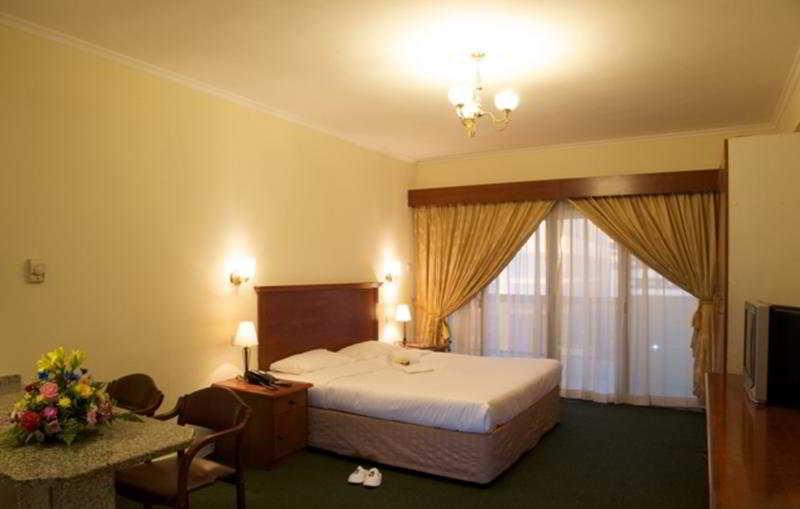 Al Mas Hotel Apartments Dubaj Kültér fotó